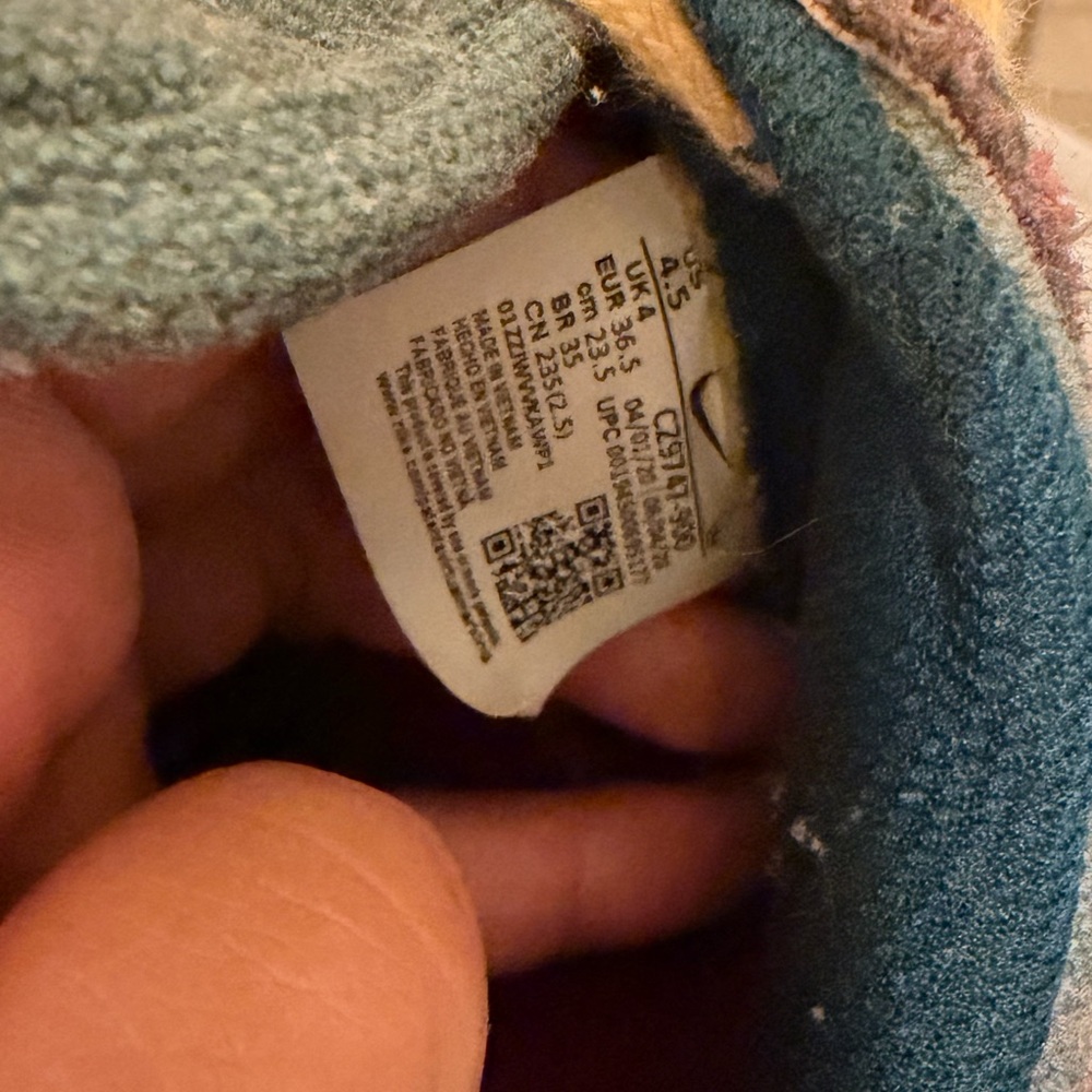 Nike SB Dunk Low “Sashiko” Denim (2020 Release) - Picture 7 of 7